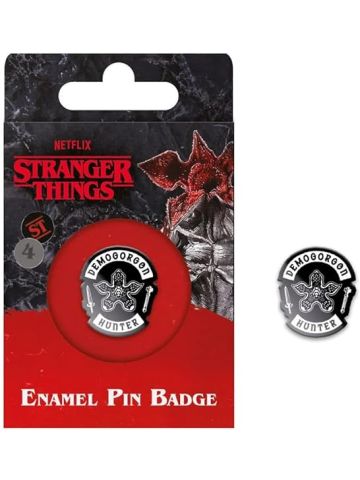 Stranger Things Enamel Pin Badge (Demogorgon Hunter Design) 10.7cm x 6.7cm x 1cm Novelty Enamel Badge, Great Stranger Things Gifts - Official Stranger Things Merchandise